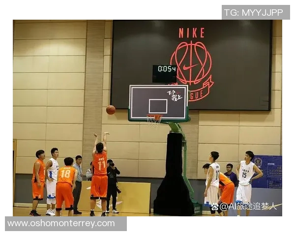 大前锋位置崛起：解析当代篮球大前锋的角色变化与战术运用